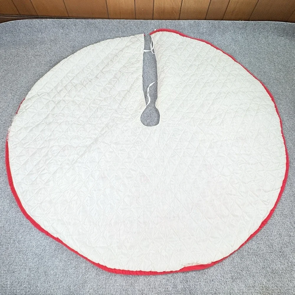 Y2K Christmas Tree Skirt Appliqued Embroidered Red Velvet White Santa Sleigh 47